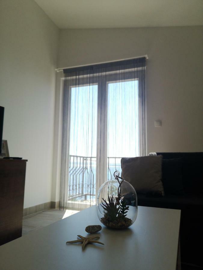 Apartman Studio Kod Ujevica Baska Voda Exterior photo